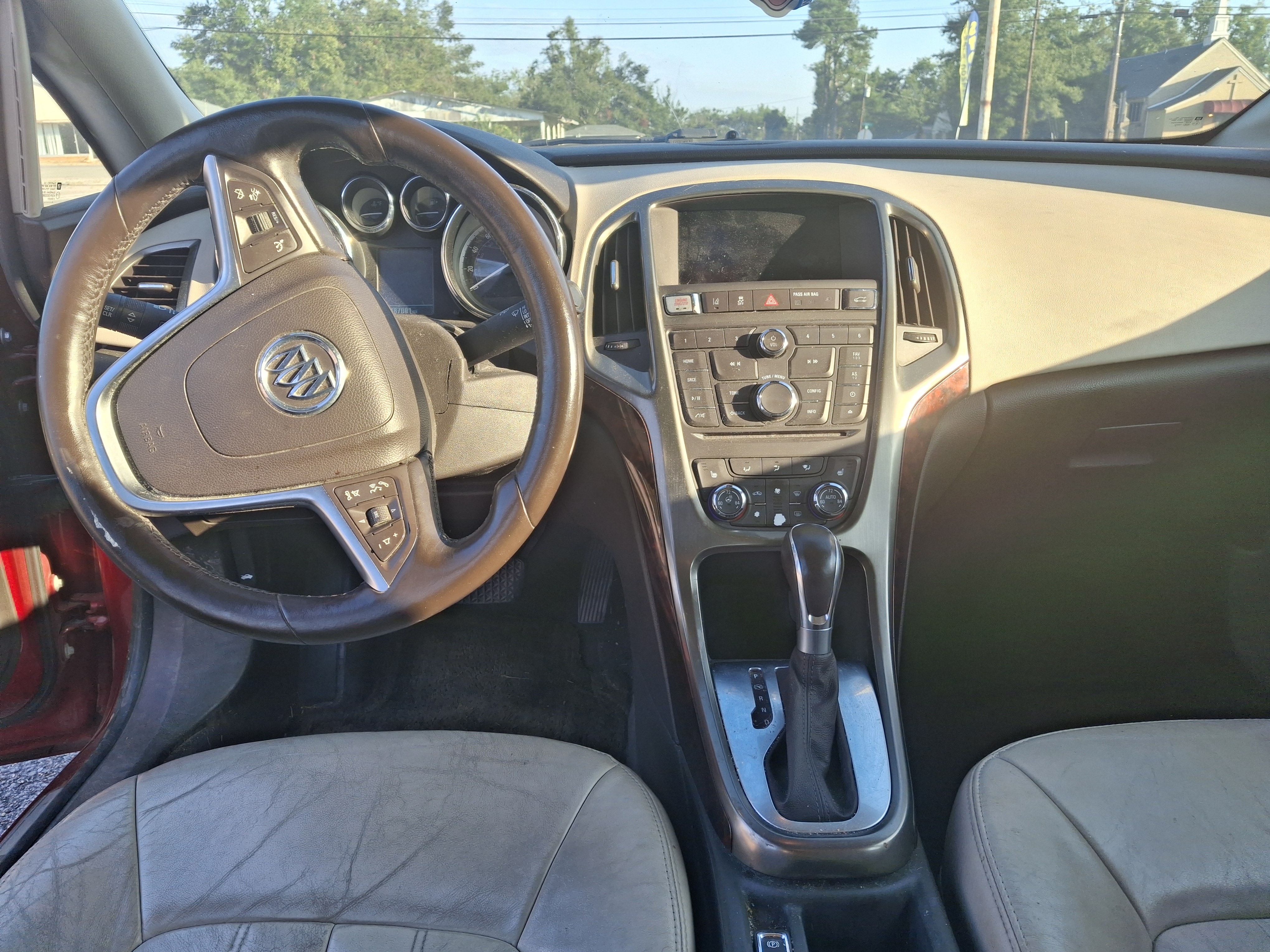 Used 2015 Buick Verano Leather FWD image 8