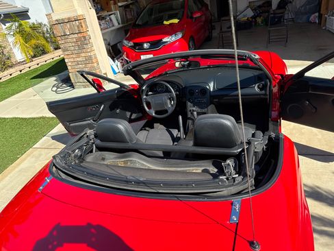Used 1994 MAZDA MX-5 Miata image 10
