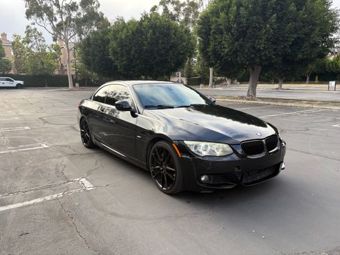 Used 2011 BMW 335i Convertible RWD image 24