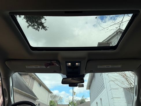 Used 2016 RAM 1500 Laramie w/ Convenience Group image 13