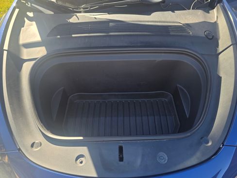 Used 2020 Tesla Model Y Performance image 16