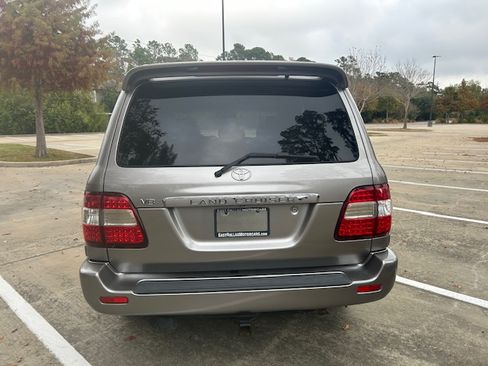 Used 2007 Toyota Land Cruiser image 5