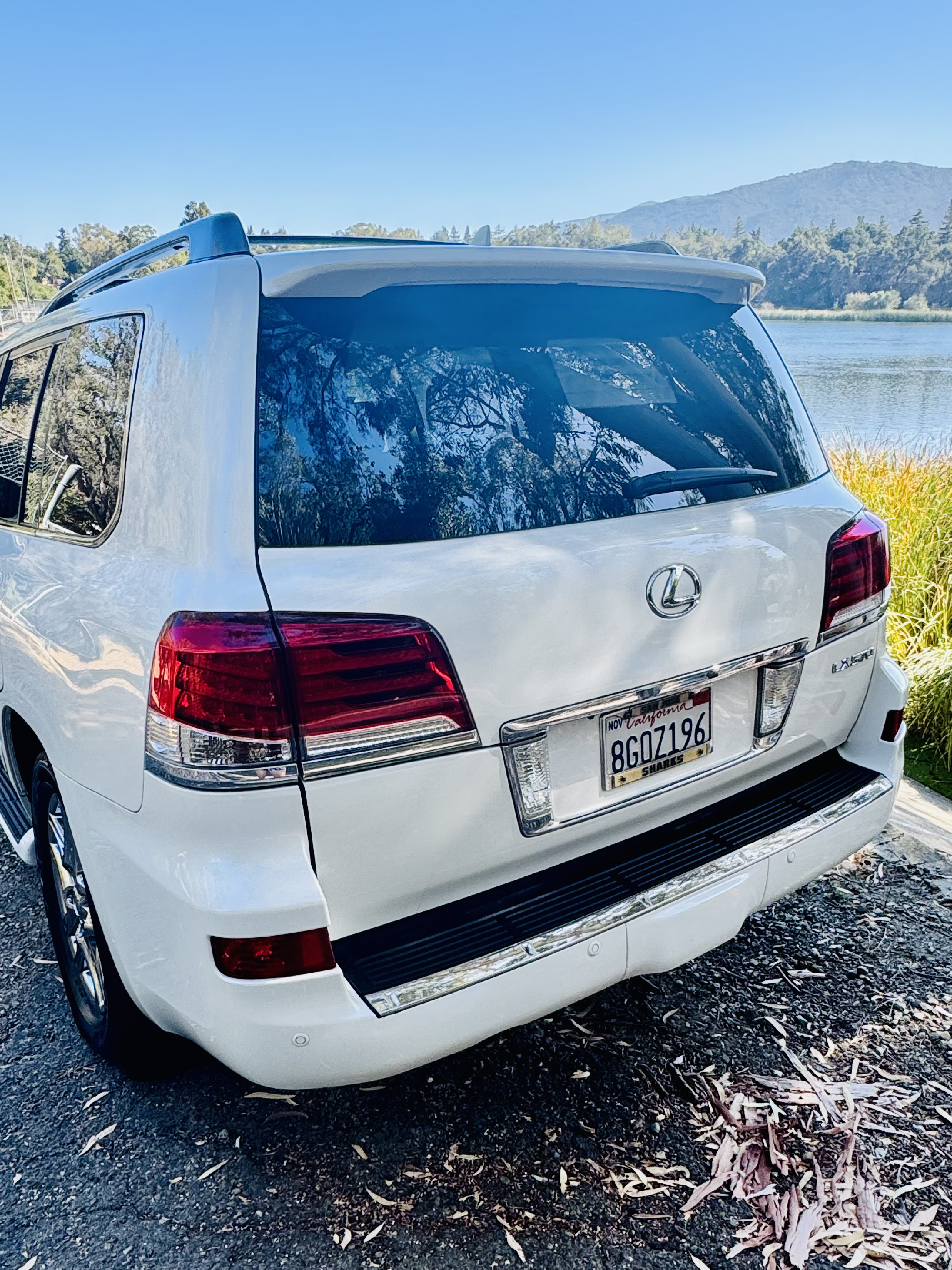 Used 2015 Lexus LX 570 4WD image 8