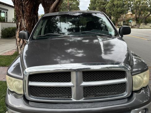 Used 2002 Dodge Ram 1500 Truck 2WD Quad Cab image 1