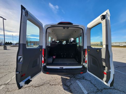 Used 2020 Ford Transit 350 XLT image 8
