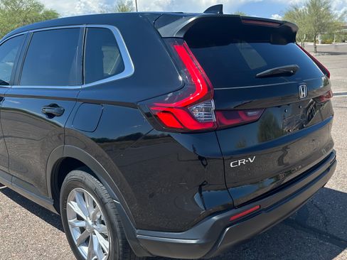 Used 2025 Honda CR-V EX-L image 8