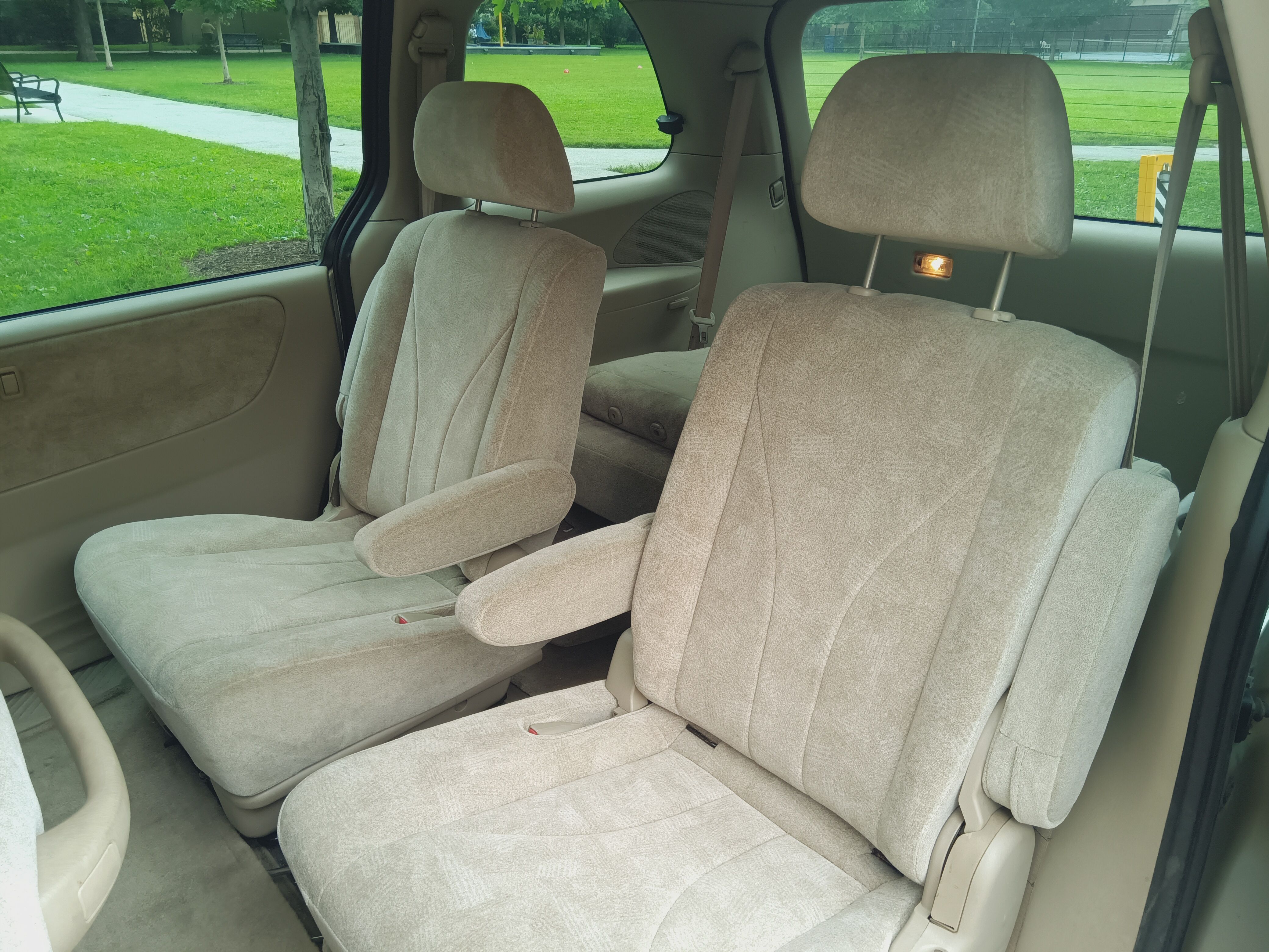 Used 2002 MAZDA MPV ES FWD image 11