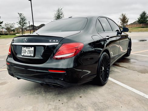 Used 2017 Mercedes-Benz E 43 AMG 4MATIC Sedan image 6