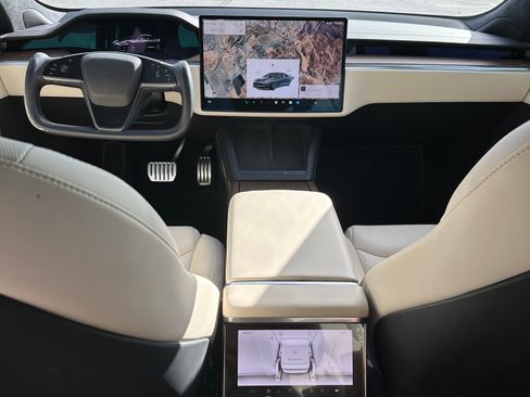 Used 2022 Tesla Model S Standard Range image 6