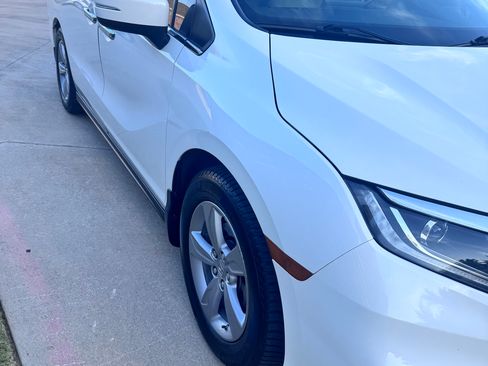 Used 2018 Honda Odyssey EX-L image 6
