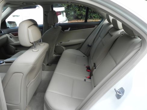 Used 2012 Mercedes-Benz C 350 Sport image 24