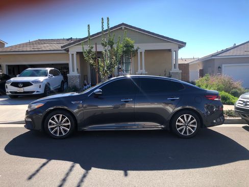 Used 2019 Kia Optima EX image 5