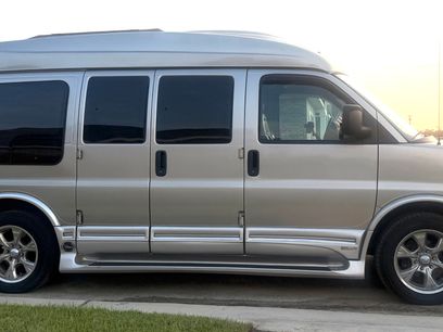 Used 2004 GMC Savana 1500 w/ Preferred Equipment Group