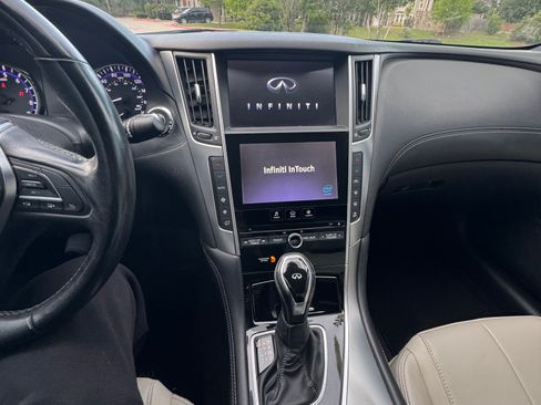 Used 2017 INFINITI Q60 3.0t w/ Cargo Package image 11