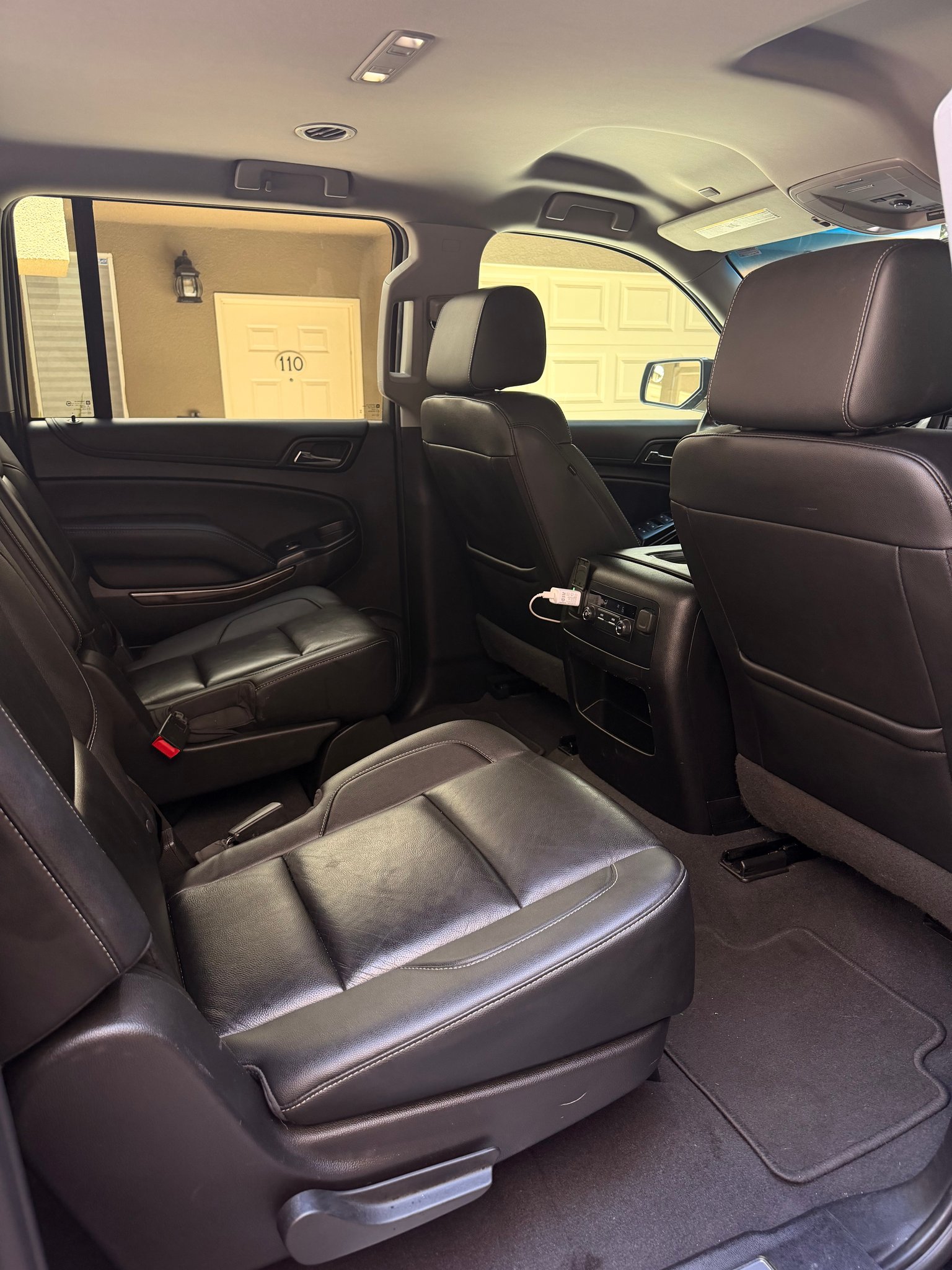 Used 2019 Chevrolet Suburban LT RWD image 11