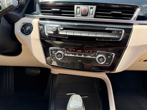 Used 2018 BMW X1 sDrive28i FWD image 9