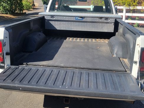 Used 1997 Dodge Ram 2500 Truck 2WD Club Cab image 5