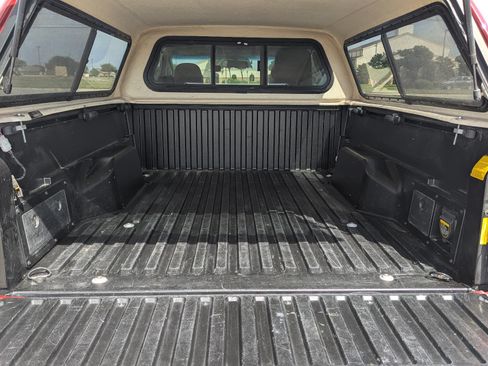 Used 2014 Toyota Tacoma 4x4 Access Cab V6 w/ TRD Off-Road Package image 5
