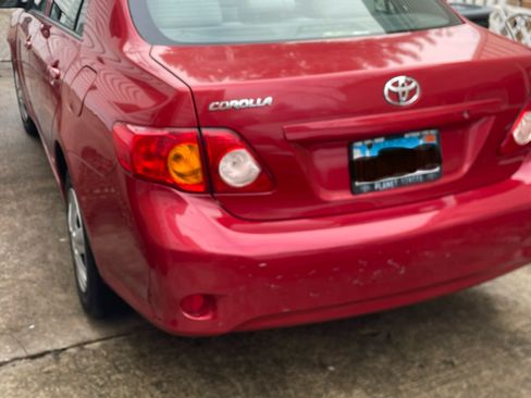 Used 2010 Toyota Corolla LE image 6