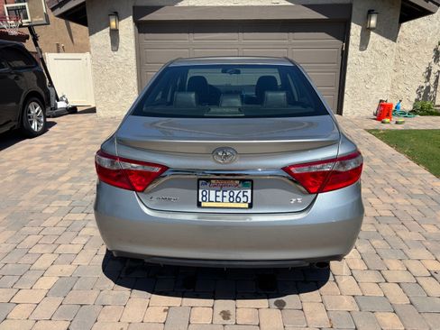 Used 2016 Toyota Camry SE FWD image 5