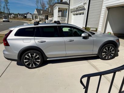 Used 2024 Volvo V60 B5 Cross Country Ultimate w/ Climate Package