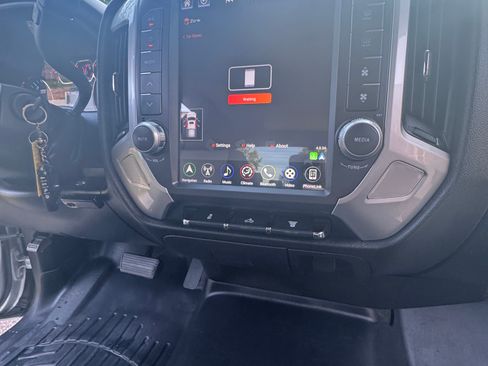 Used 2017 Chevrolet Silverado 2500 LT w/ LT Fleet Convenience Package AWD/4WD image 15