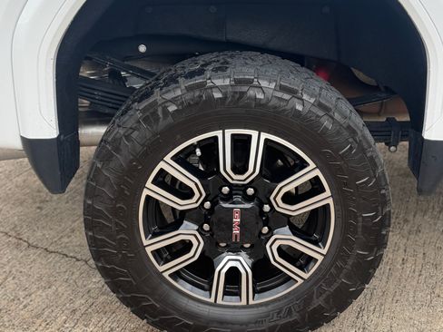 Used 2022 GMC Sierra 3500 AT4 w/ AT4 Preferred Package image 20