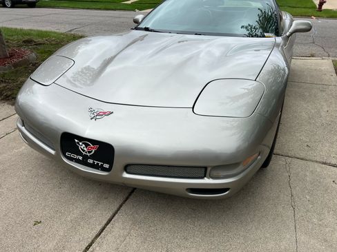 Used 2000 Chevrolet Corvette Convertible w/ Memory Pkg image 13