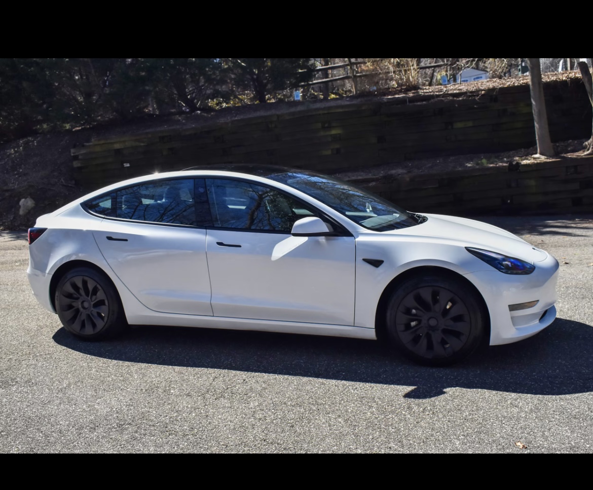 Used 2023 Tesla Model 3 Standard Range RWD image 13