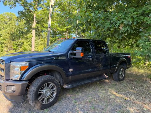 Used 2016 Ford F250 King Ranch w/ FX4 Off-Road Package AWD/4WD image 1