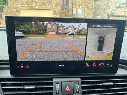 Used 2023 Audi Q5 Prestige w/ Prestige Package image 19