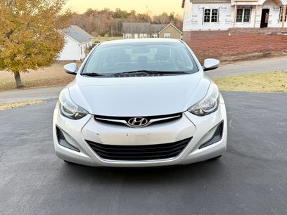 Used 2016 Hyundai Elantra SE