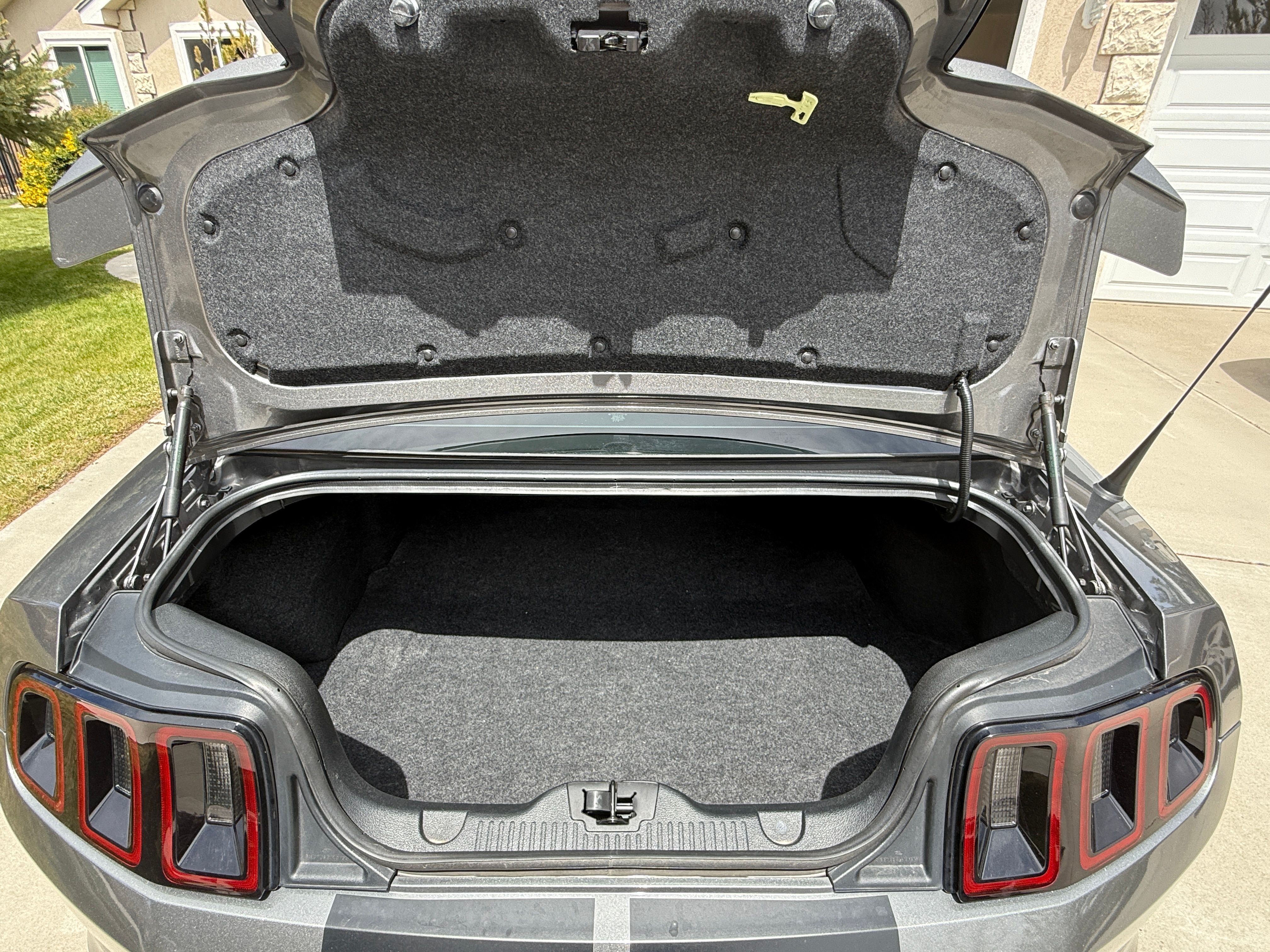 Used 2013 Ford Mustang Shelby GT500 RWD image 11