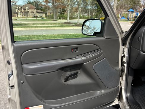 Used 2007 GMC Sierra 1500 SLE w/ Extended Cab Value Package image 15