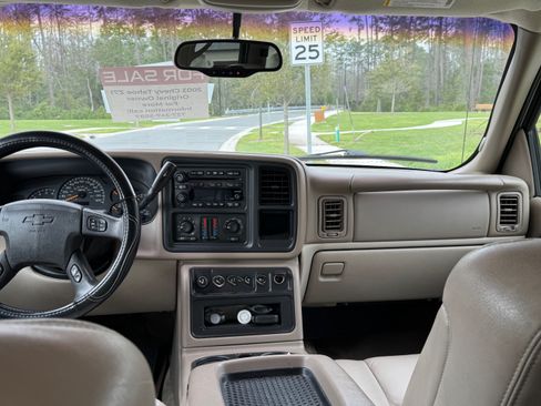 Used 2003 Chevrolet Tahoe Z71 image 6