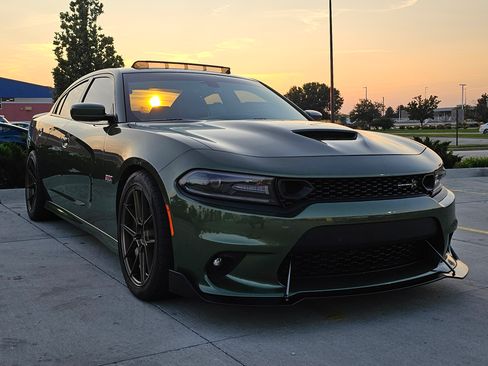 Used 2019 Dodge Charger Scat Pack w/ Driver Confidence Group image 12