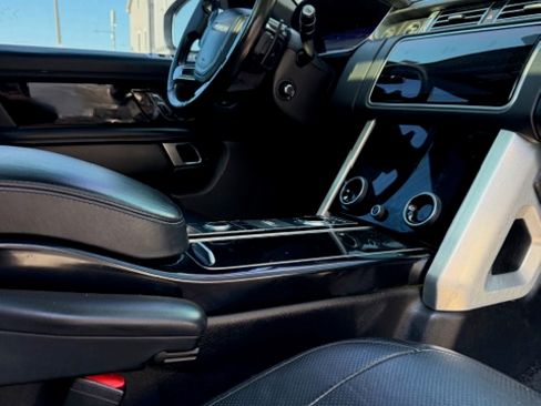 Used 2019 Land Rover Range Rover Supercharged image 22