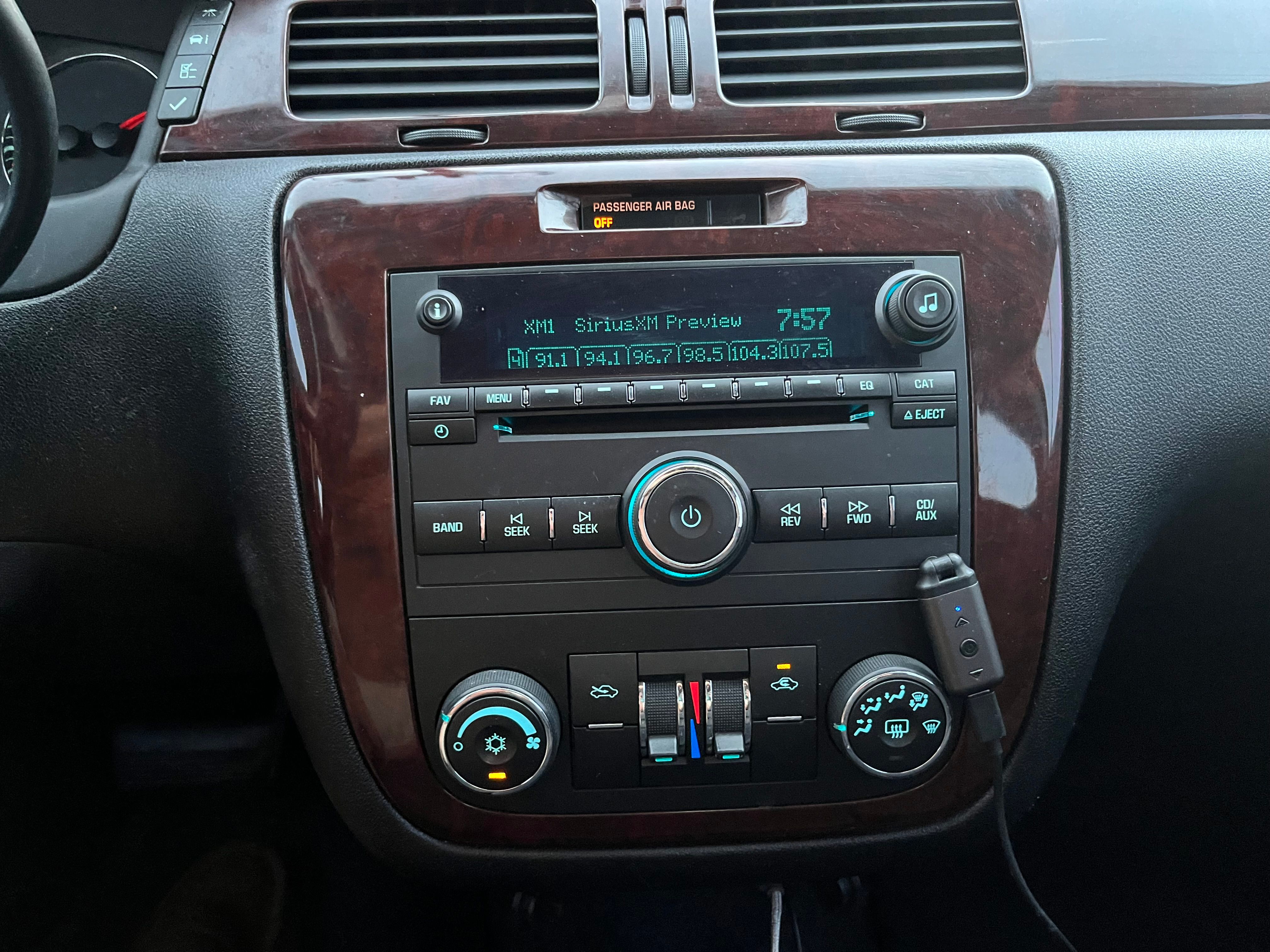 Used 2009 Chevrolet Impala LT FWD image 8