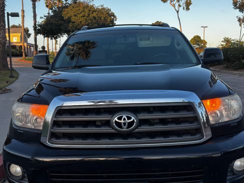 Used 2008 Toyota Sequoia SR5 image 8