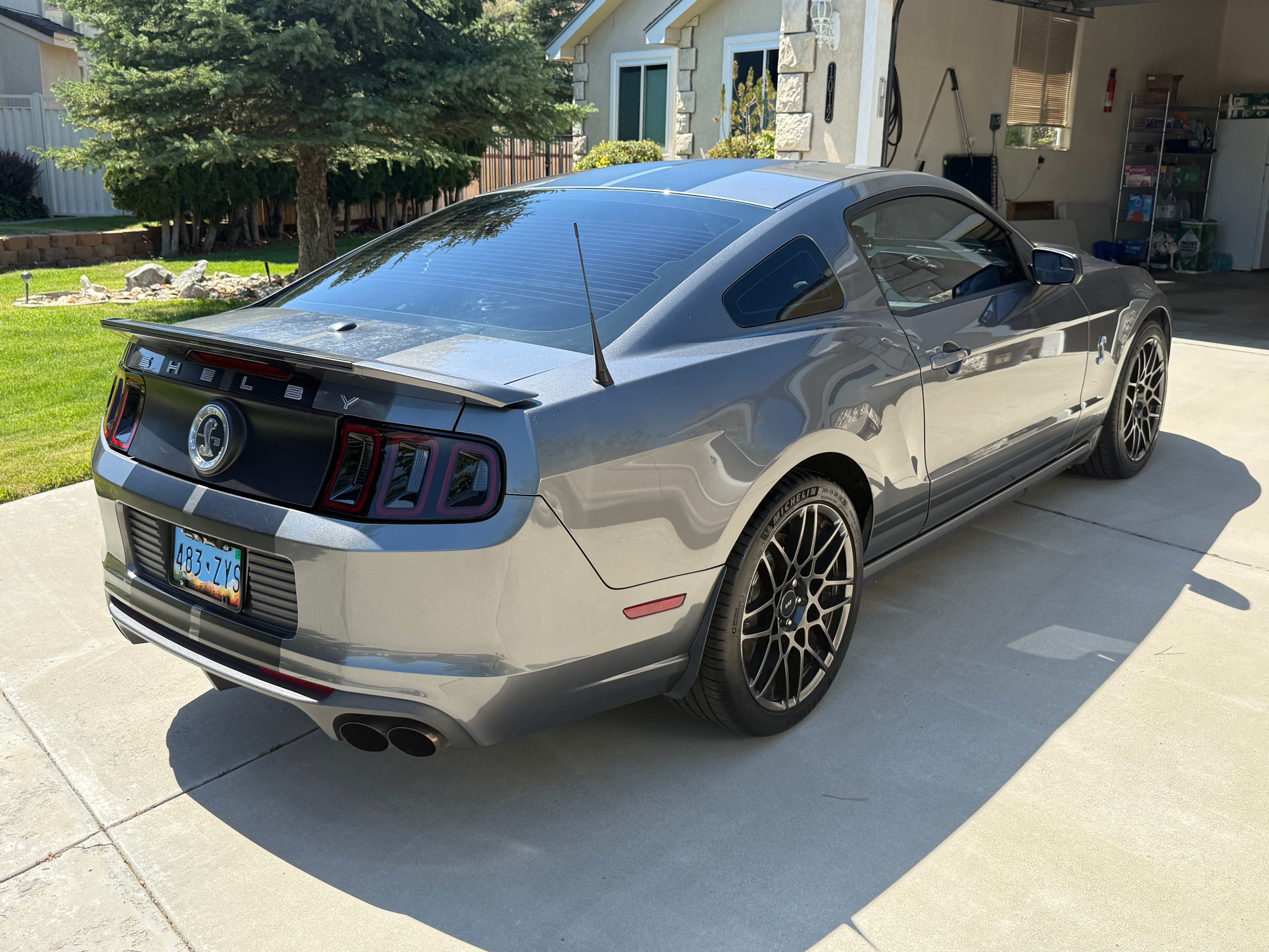 Used 2013 Ford Mustang Shelby GT500 RWD image 5