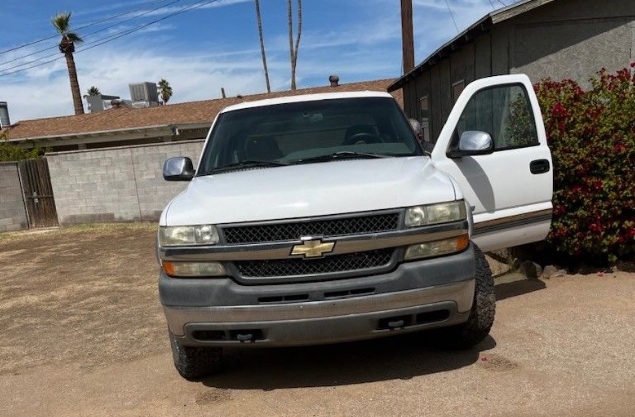 Used 2001 Chevrolet Silverado 2500 LS AWD/4WD image 5