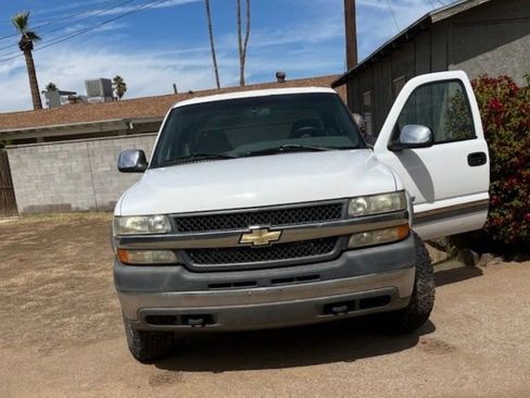 Used 2001 Chevrolet Silverado 2500 LS AWD/4WD image 5