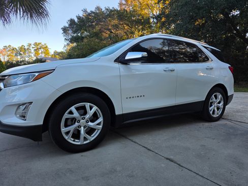 Used 2020 Chevrolet Equinox Premier image 19