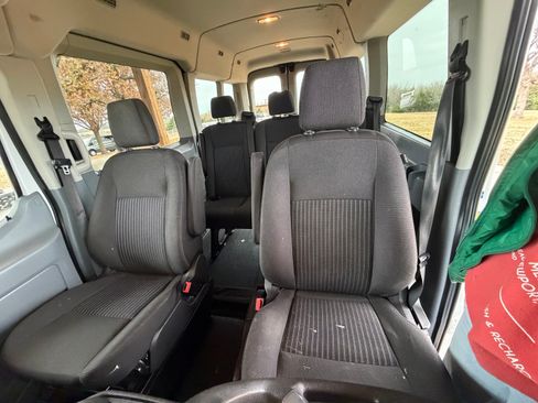 Used 2018 Ford Transit 350 XLT image 17