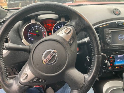 Used 2014 Nissan Juke SV w/ Navigation Package AWD/4WD image 6