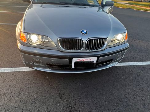 Used 2003 BMW 330xi Sedan image 11