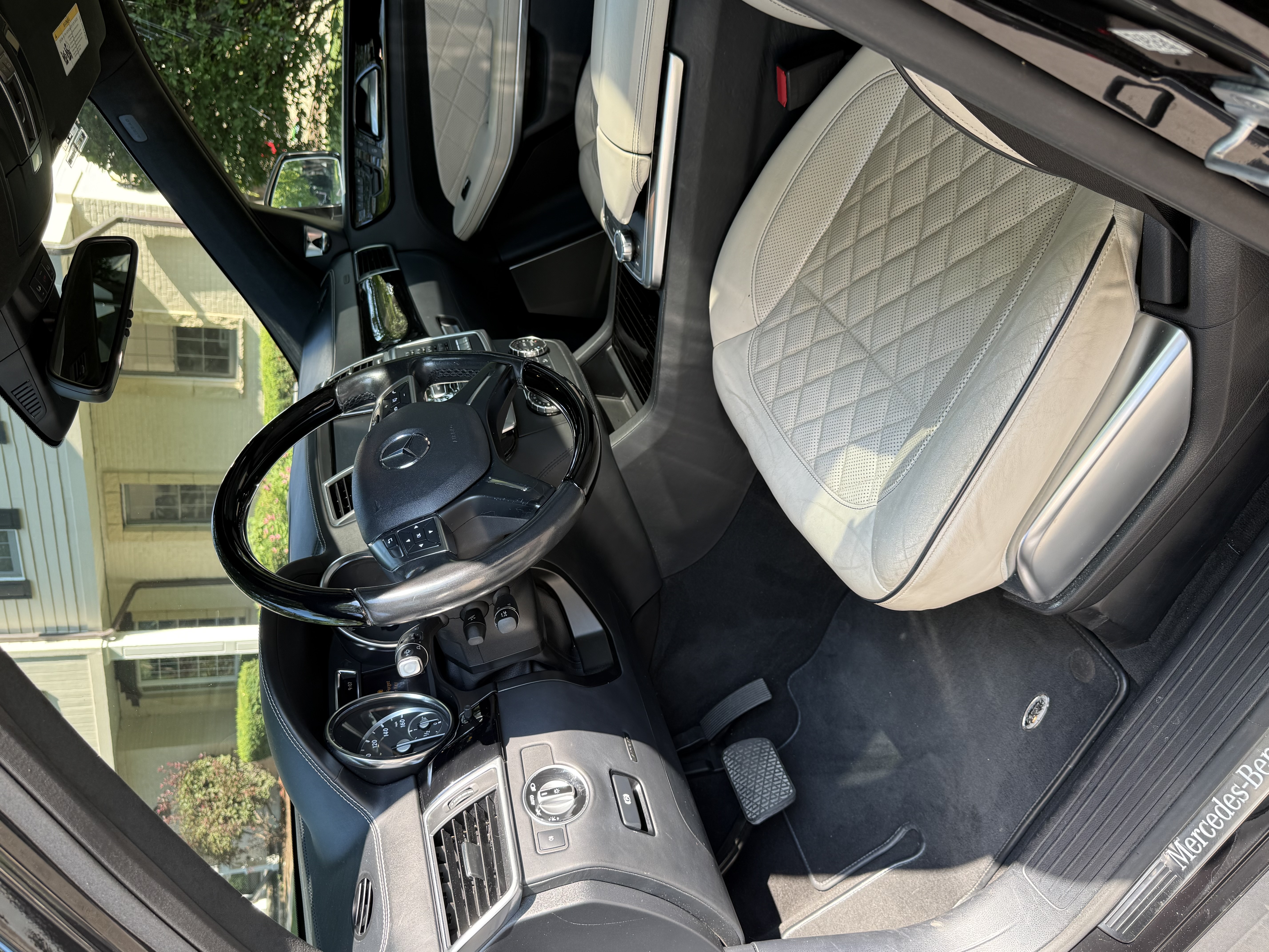 Used 2015 Mercedes-Benz GL 550 4MATIC image 13
