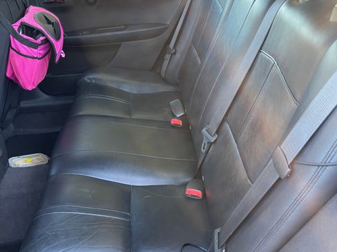 Used 2008 Saturn Aura XR w/ Premium Trim Package image 10