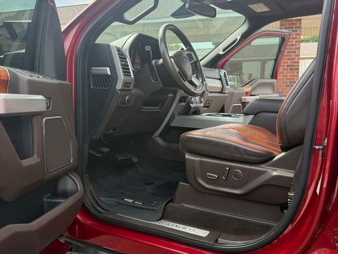 Used 2018 Ford F250 King Ranch w/ King Ranch Ultimate Package AWD/4WD image 8