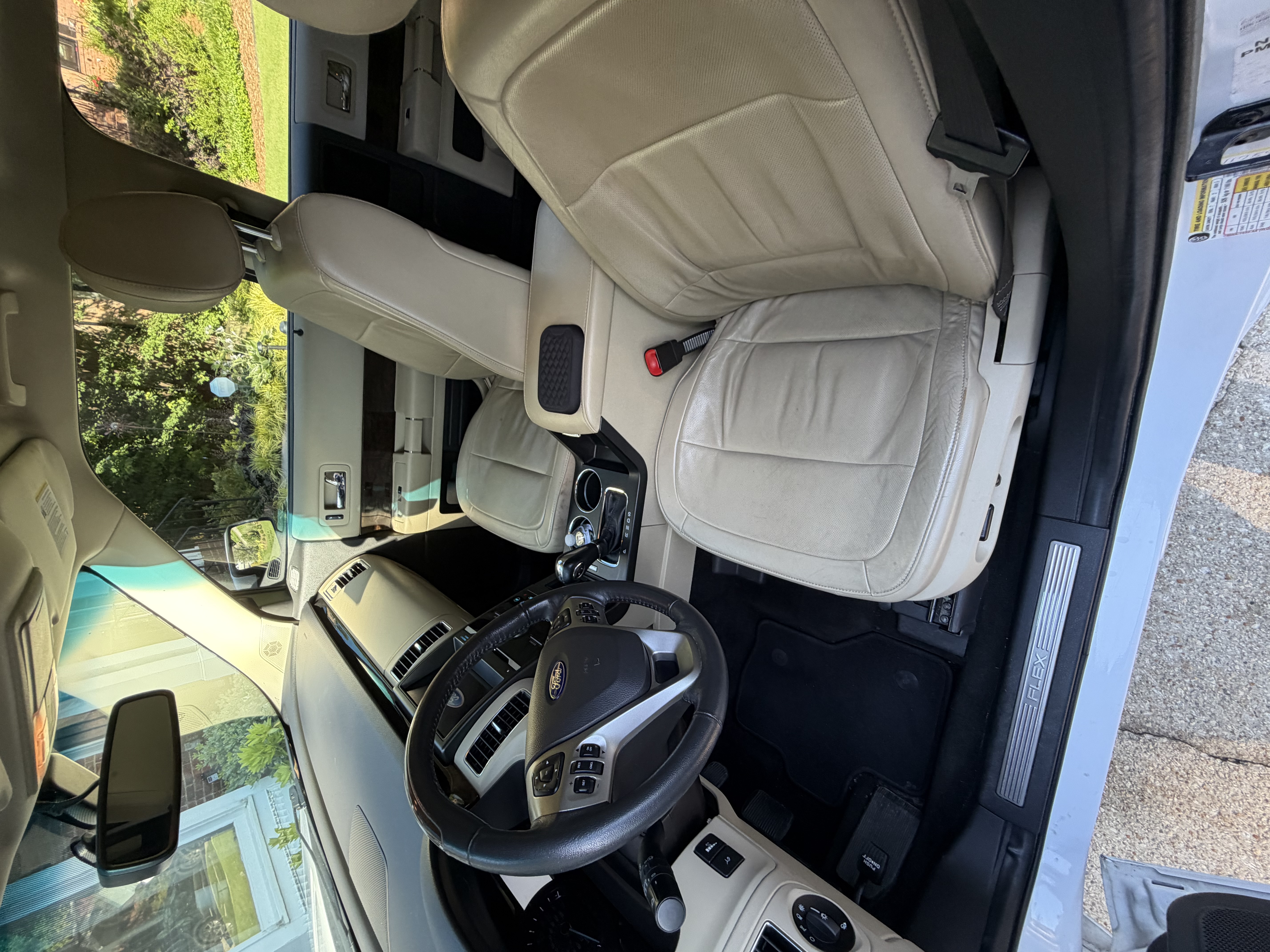 Used 2019 Ford Flex Limited FWD image 6